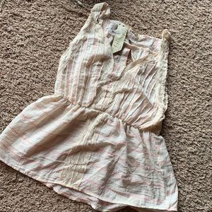 Gimmicks - Buckle brand top!